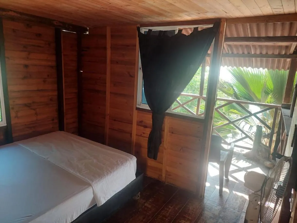 A Orilla Del Mar En Baru Hostel Cartagena